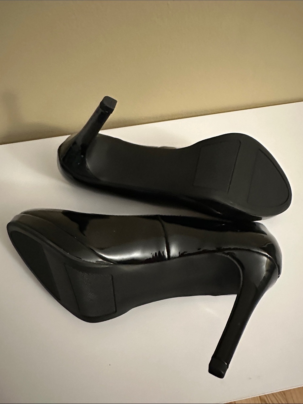 LC Lauren Conrad Black Patent Platform Stiletto Pumps - Picture 2 of 4